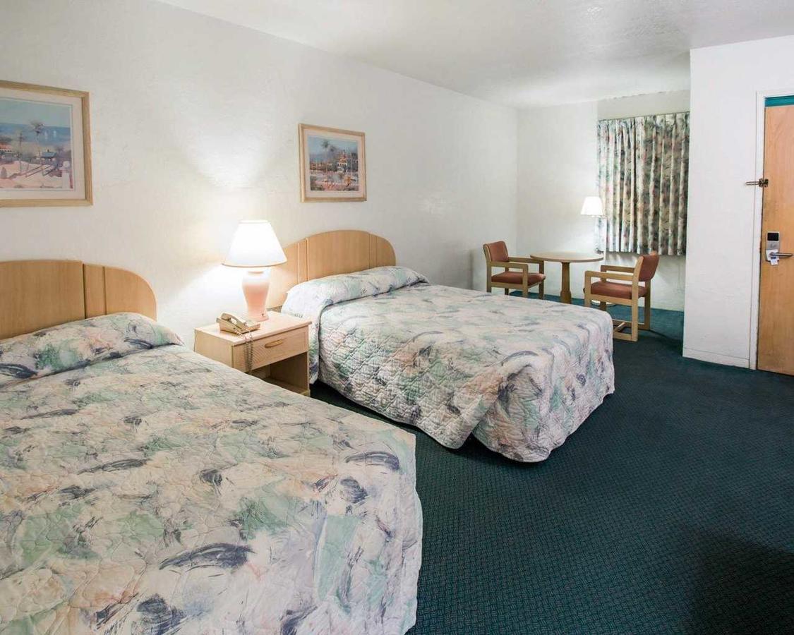 Key Largo Inn Екстериор снимка