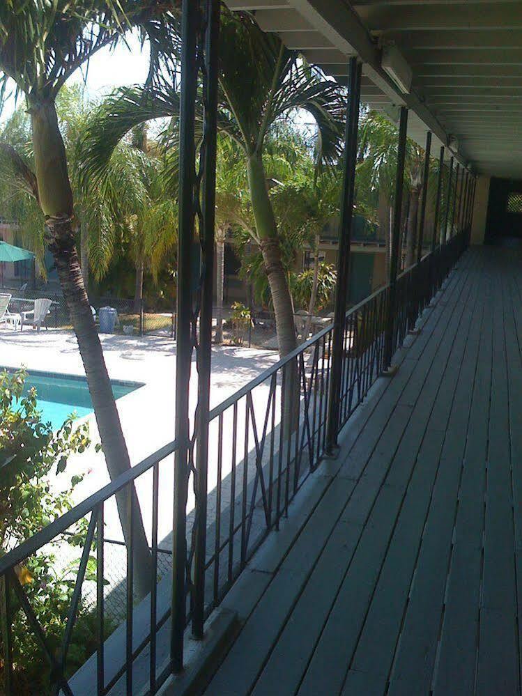 Key Largo Inn Екстериор снимка